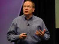 Серверы Microsoft обезглавили