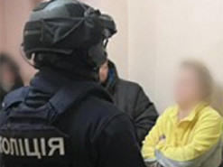 В Україні судитимуть аферистку, яка видавала себе за військового та просила гроші на лікування